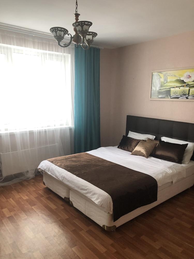 Apartments on Karla Marksa 48