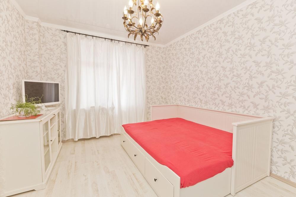 Apartments on Timiryazeva 35