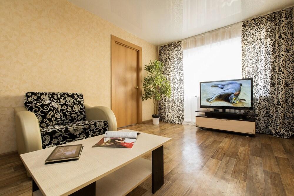 Apartments on Svobody square 4