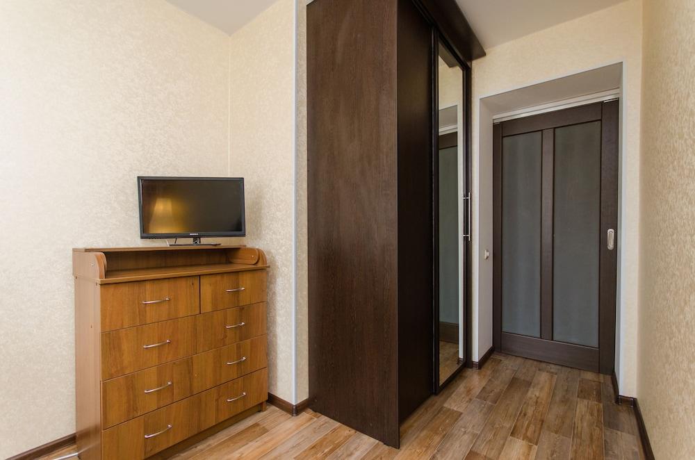 Apartments on Gorkogo 65