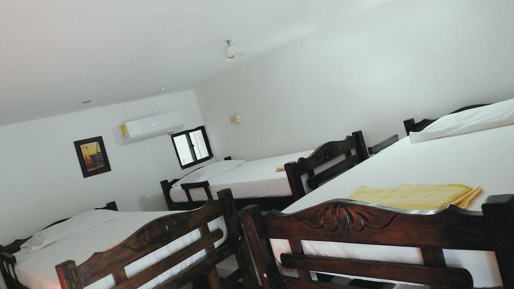 Chimila Hostel y Camping