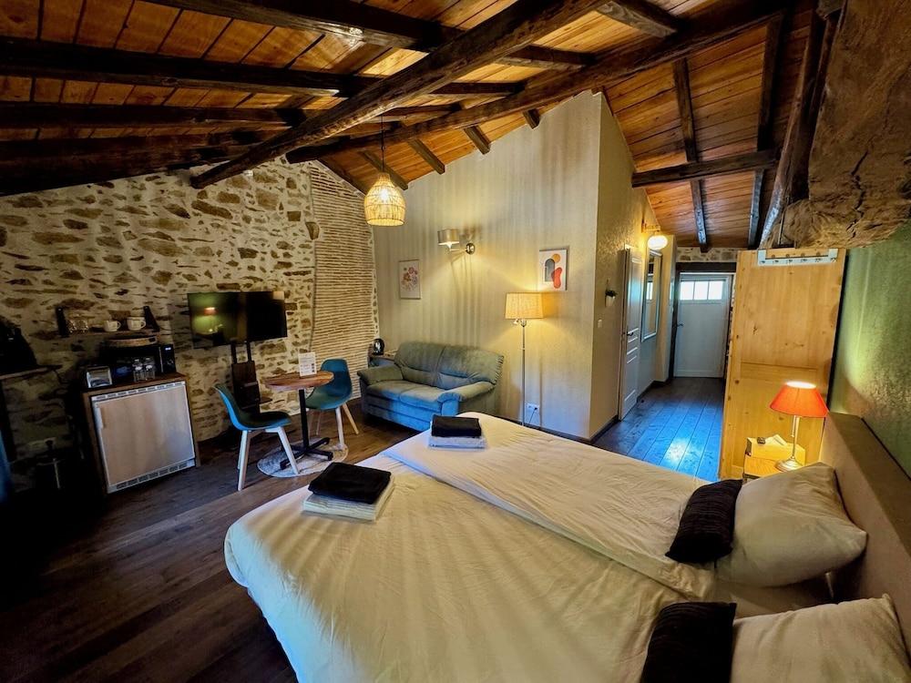 Domaine de Brise Bois - Chambres & Gîtes