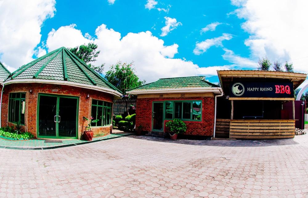Happy Rhino Hotel