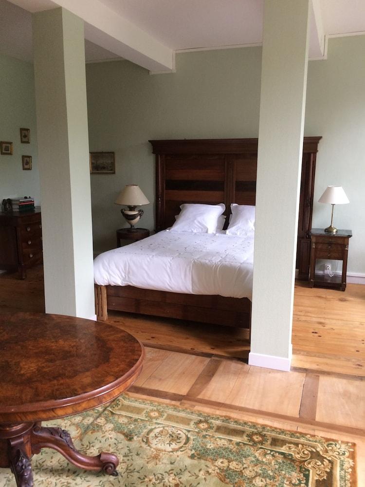 Chateau du Val Larbont