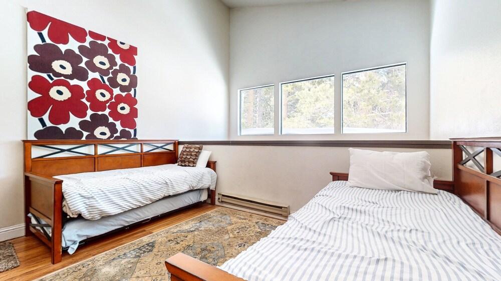 Summit #244 3 Bedroom Condo