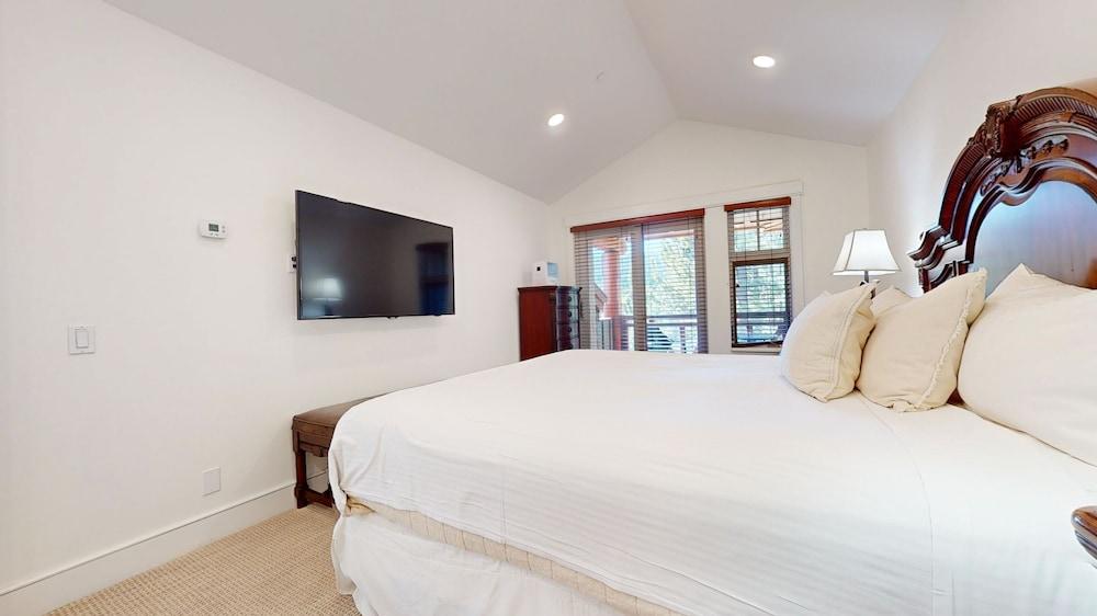 Juniper Crest Townhomes