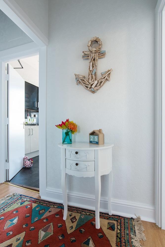 Ar Lan Y Mor Seaside Apartment