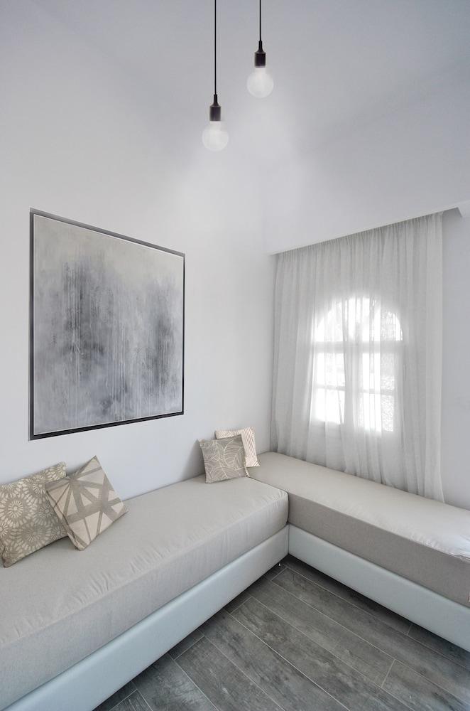 Imeres Studios & Apartments