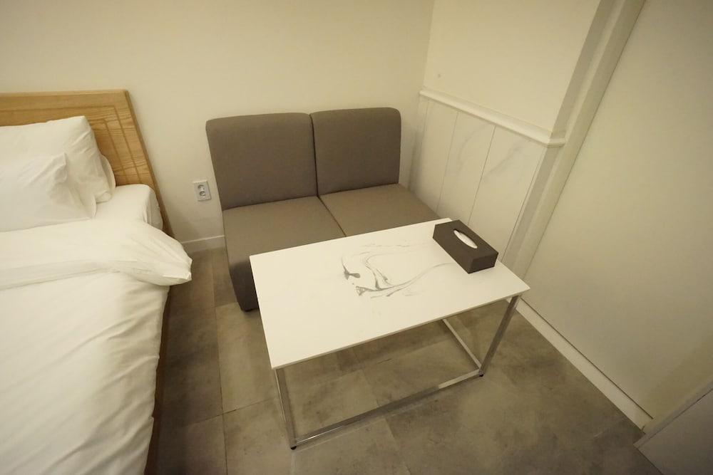 E.Kklim Classic Hotel