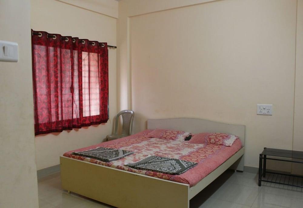 Center Point Residency