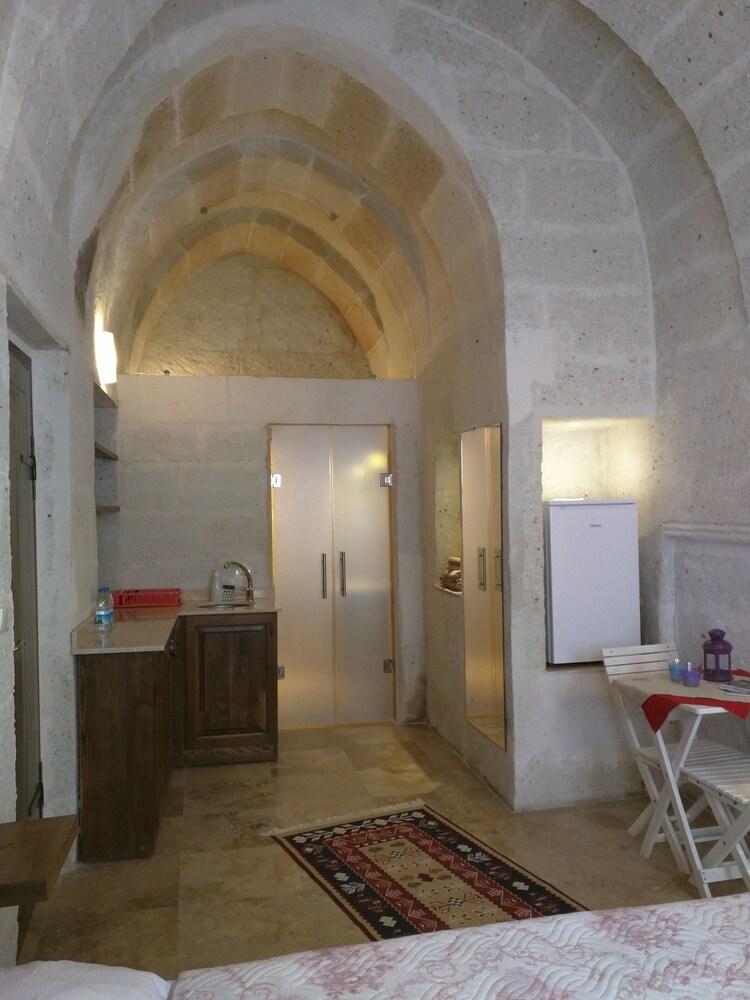 Sendian - Adults Only