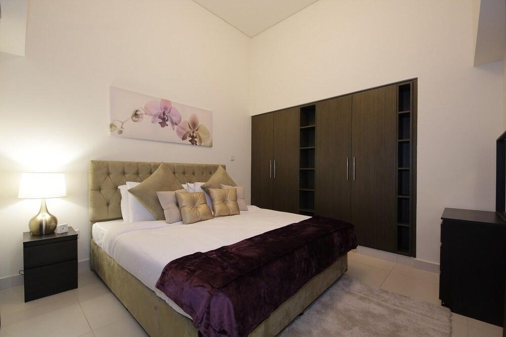 New Arabian Holiday Homes - Loft Central