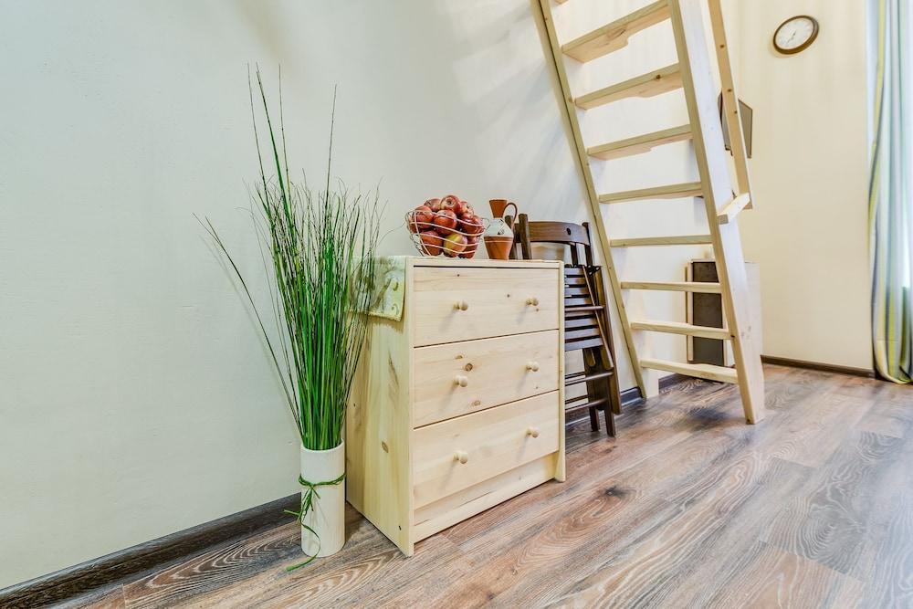 Sokroma Globus Aparts