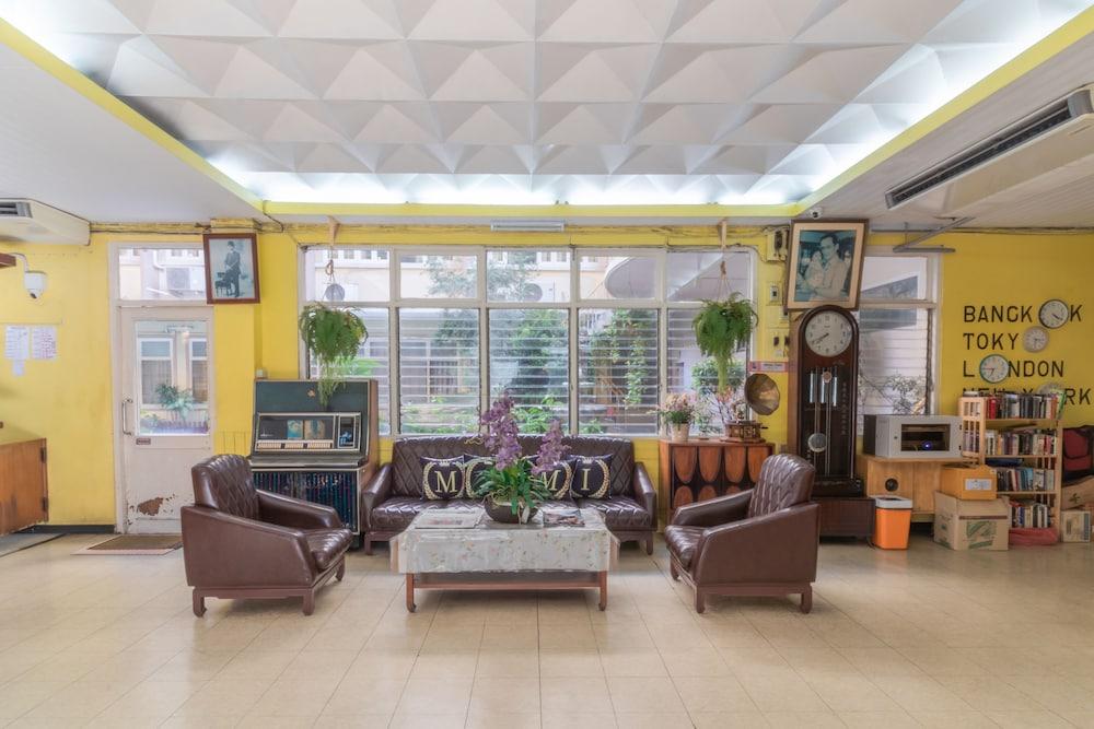 Miami Hostel Sukhumvit