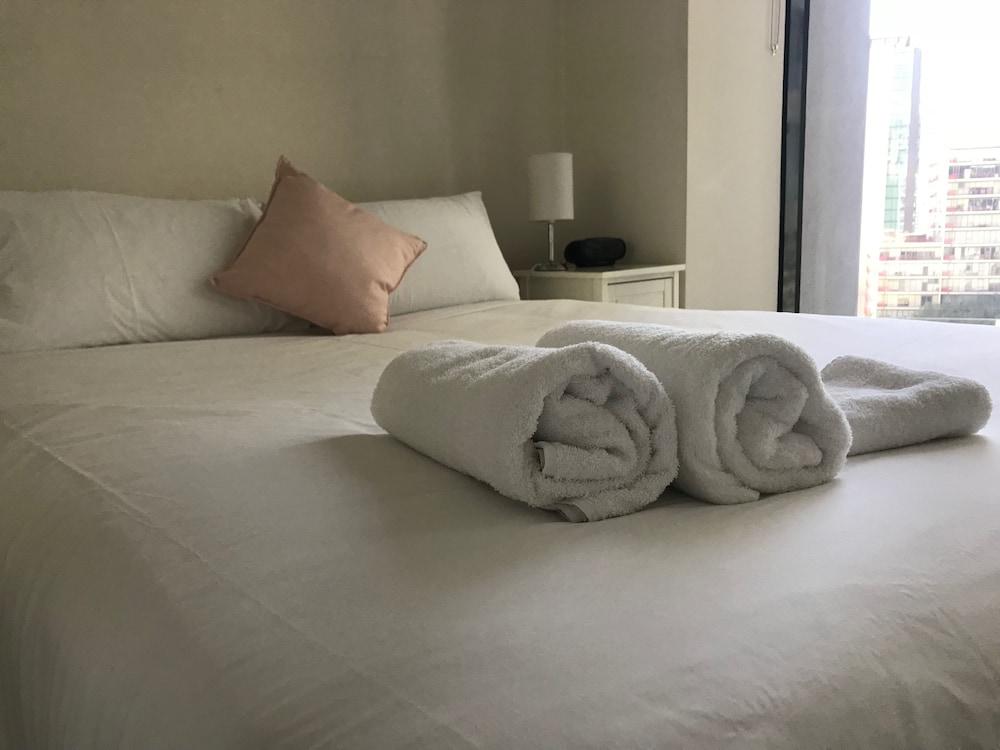 ReadySet Apartments at Sentinel