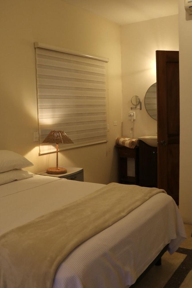 Casa Bugambilias, Todos Santos