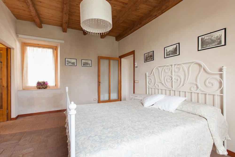 Cascina Serenella B&B