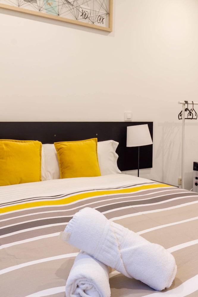 AYZ Javier Cabrini - Auto check-in property