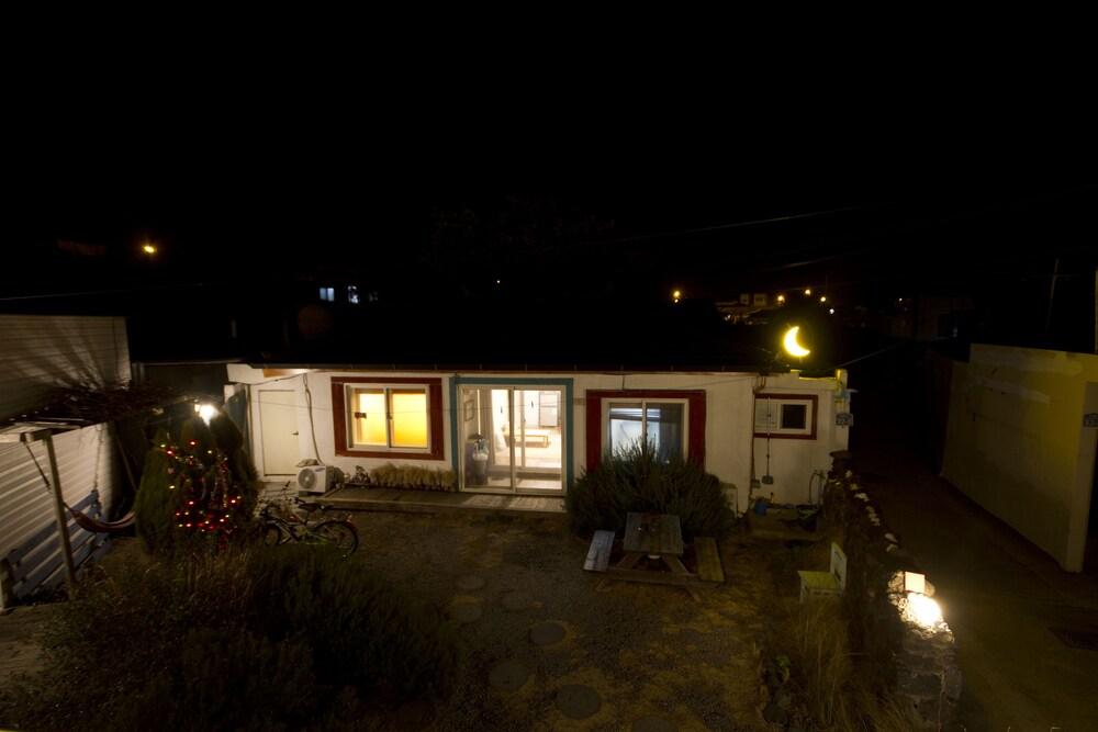 Daljip Guesthouse - Hostel