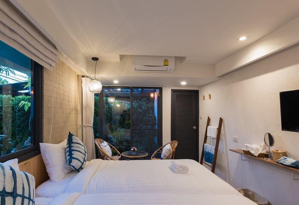 18 In Town - Adults Only