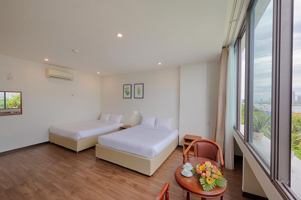 Vitalis Riverside Hotel