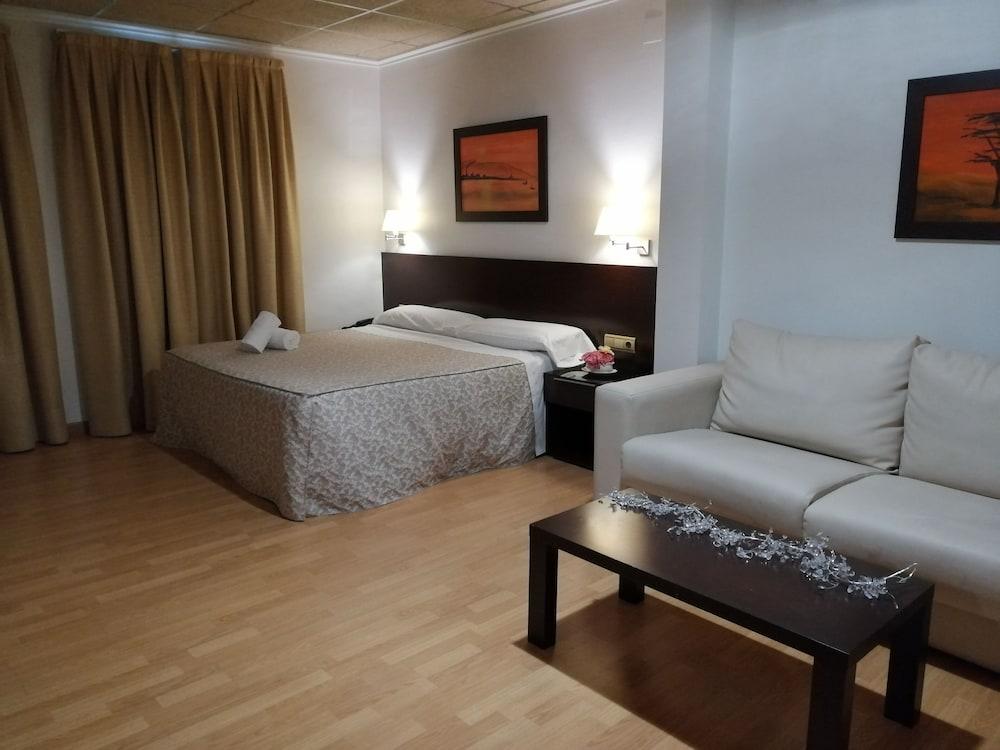 Hospedería Rural Constitucion