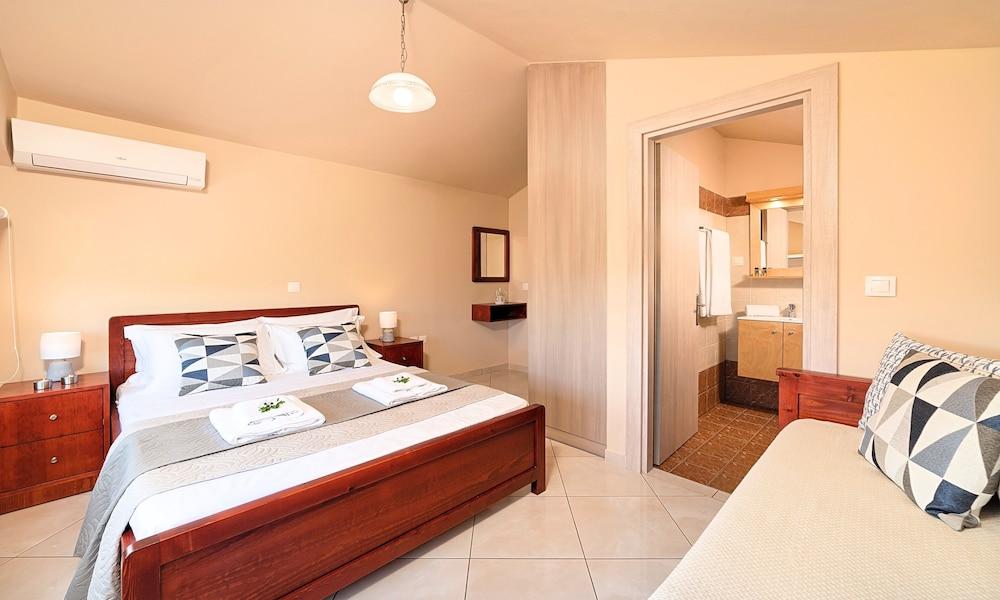 Aqua Blue Villas with Heated Pool