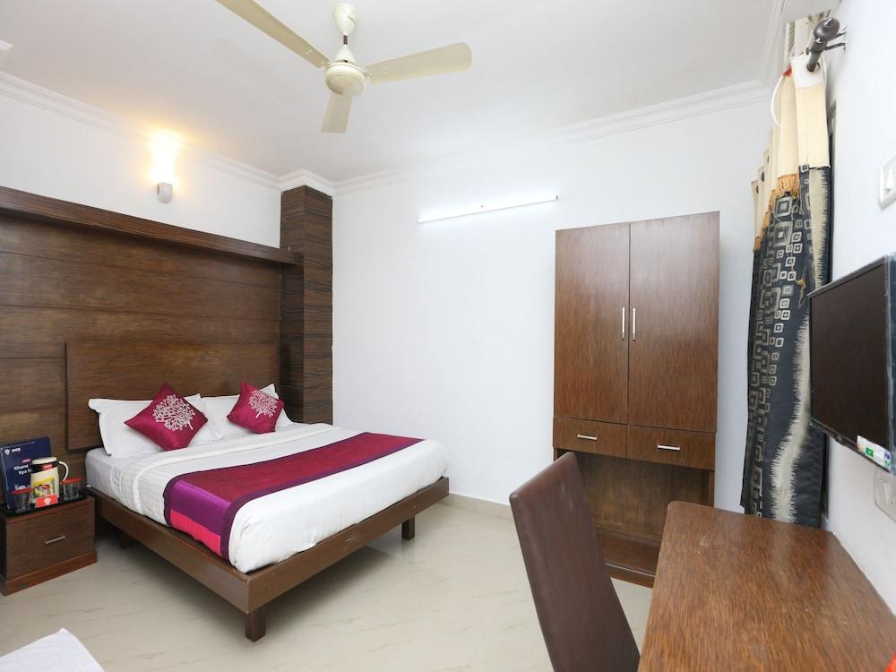 OYO 12276 Peach Tree