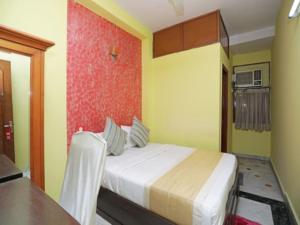 OYO 12190 Blue Umbrella