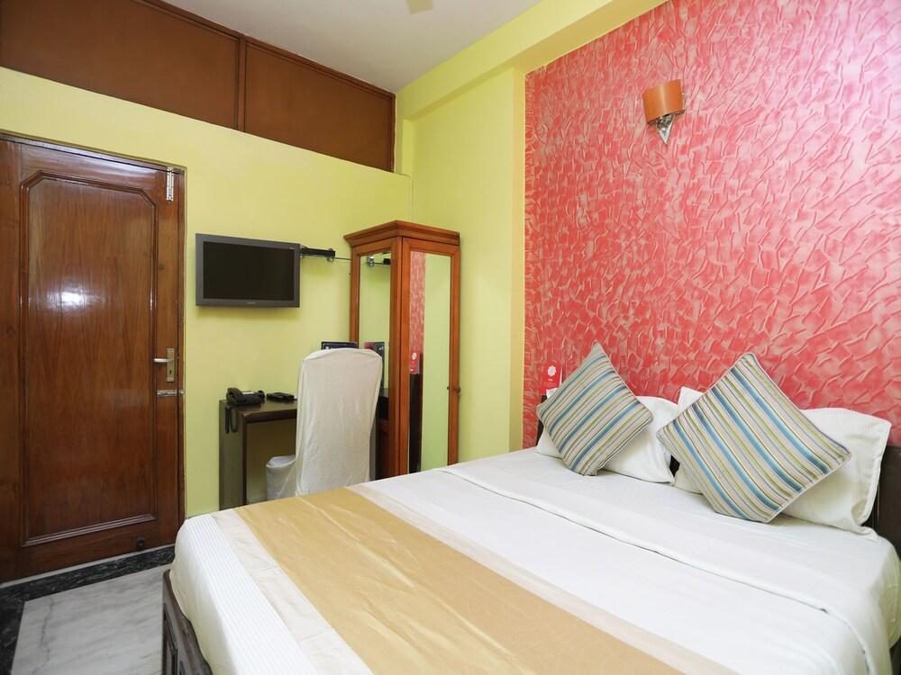 OYO 12190 Blue Umbrella