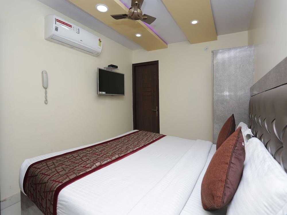 OYO 13455 Rama Krishna Hotel