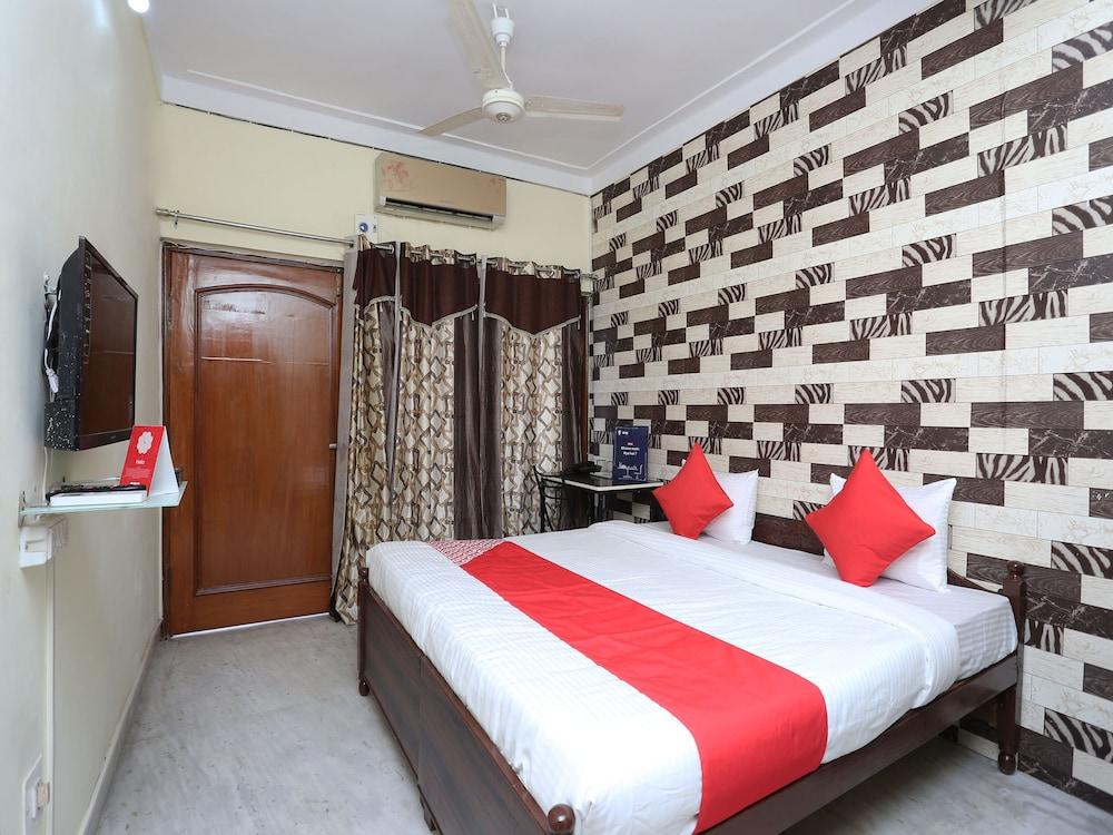 OYO 12228 Colonel corner