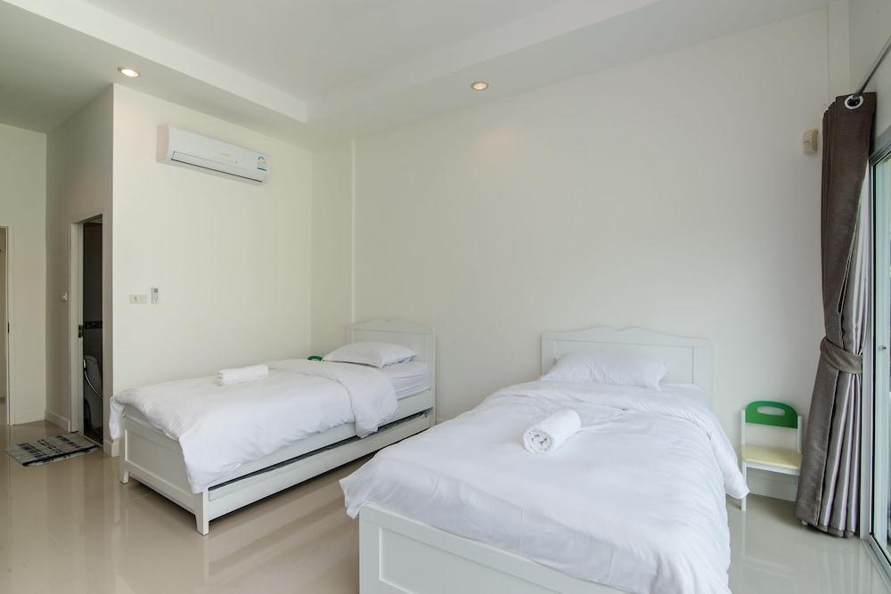 Private  4 Bedroom Pool Villa L28