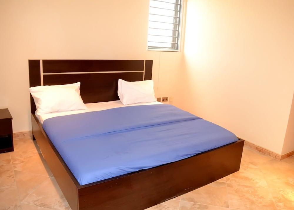 Running Brook Apartments