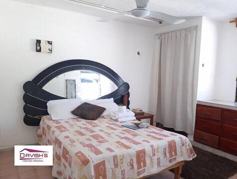 Hostal Davishs House