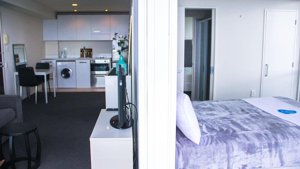 Semi Penthouse in Quadrant