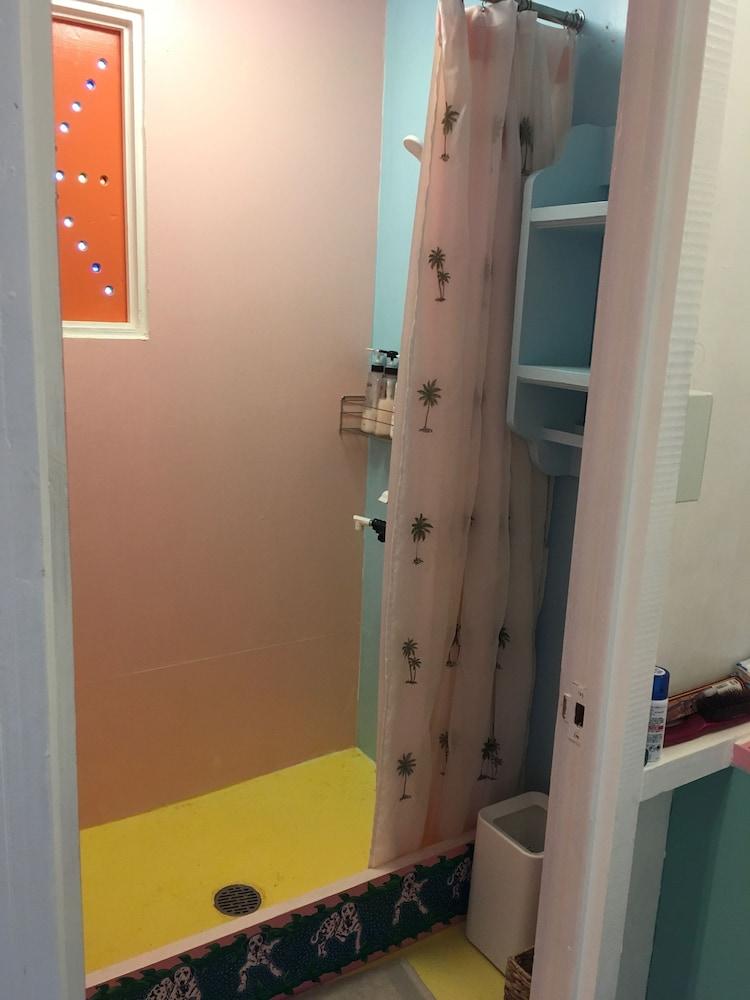 Guest House One One One