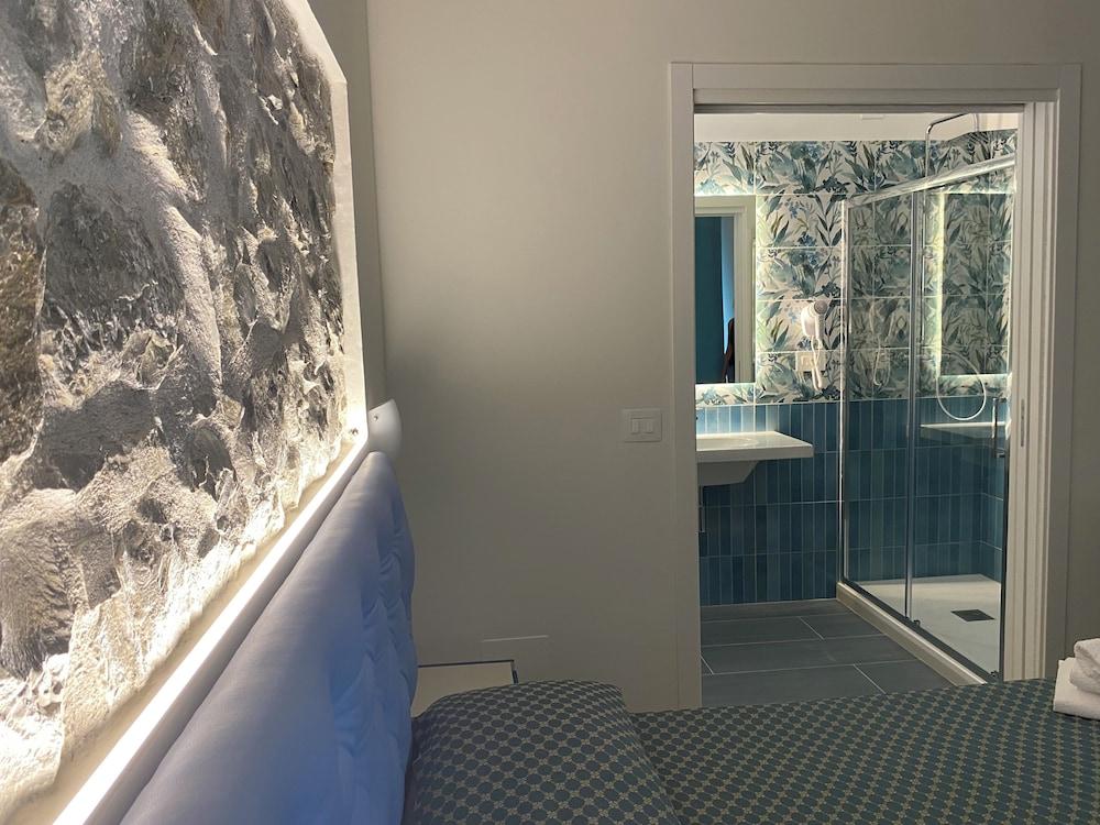 Cinquestelle-albergo del centro storico