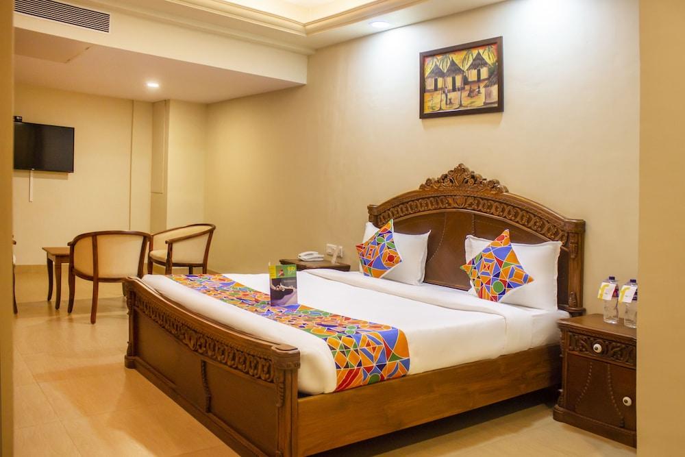 FabHotel Prazeres Boutique PanajI