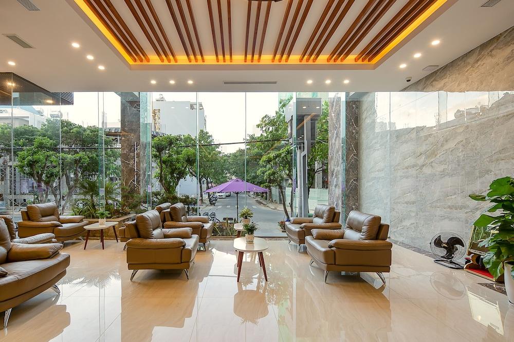 Aria Grand Hotel & Spa