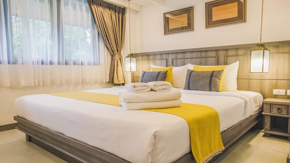 B2 Riverside Premier Resort