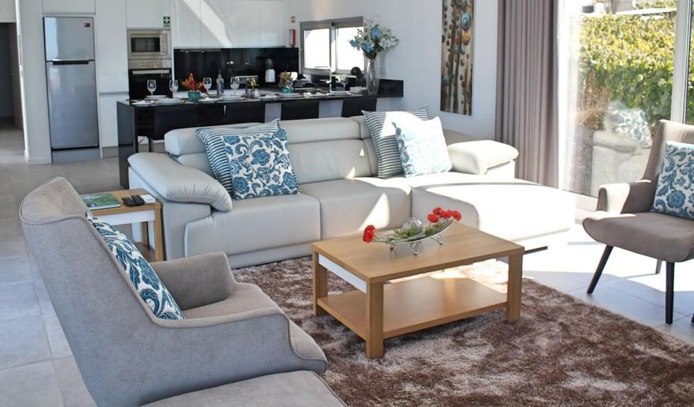 Calheta Heights by Our Madeira