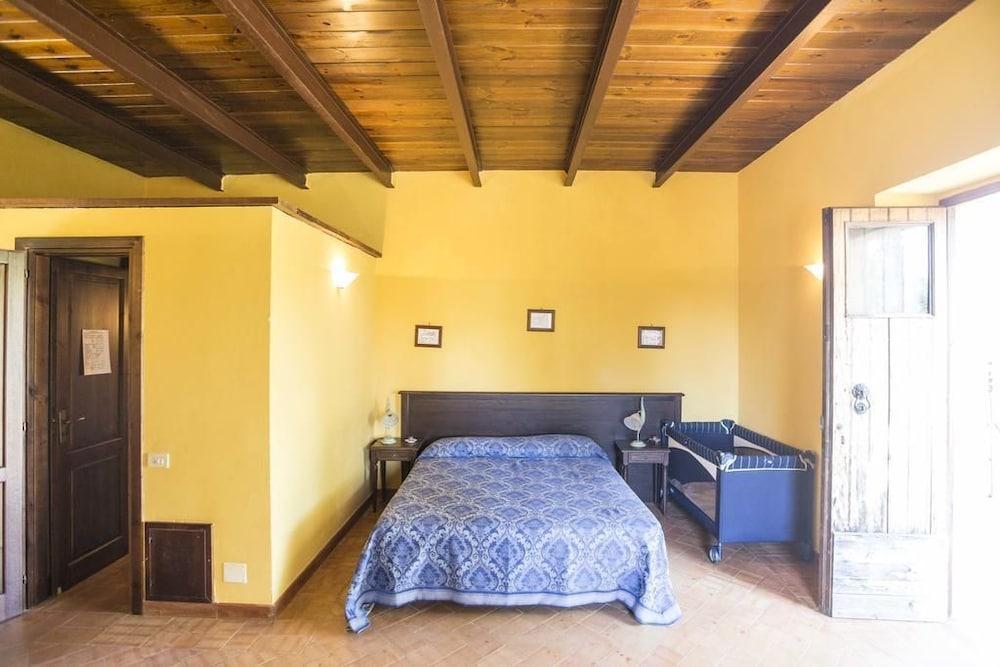 Feudo di Villa Anticaglia