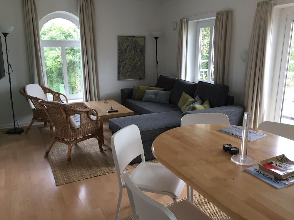 Holmsborg Apartments