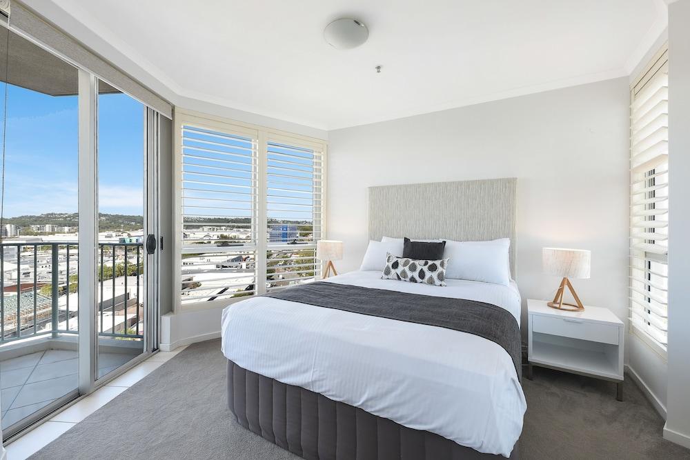 The Duporth Riverside