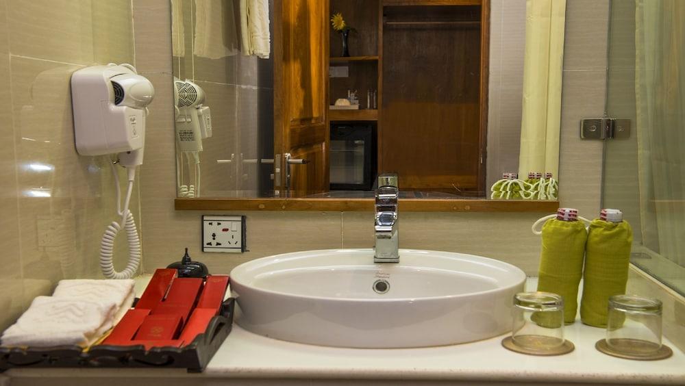 Amazing Inlay Resort