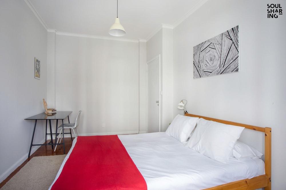 Pátio do Bolhão by Soulsharing