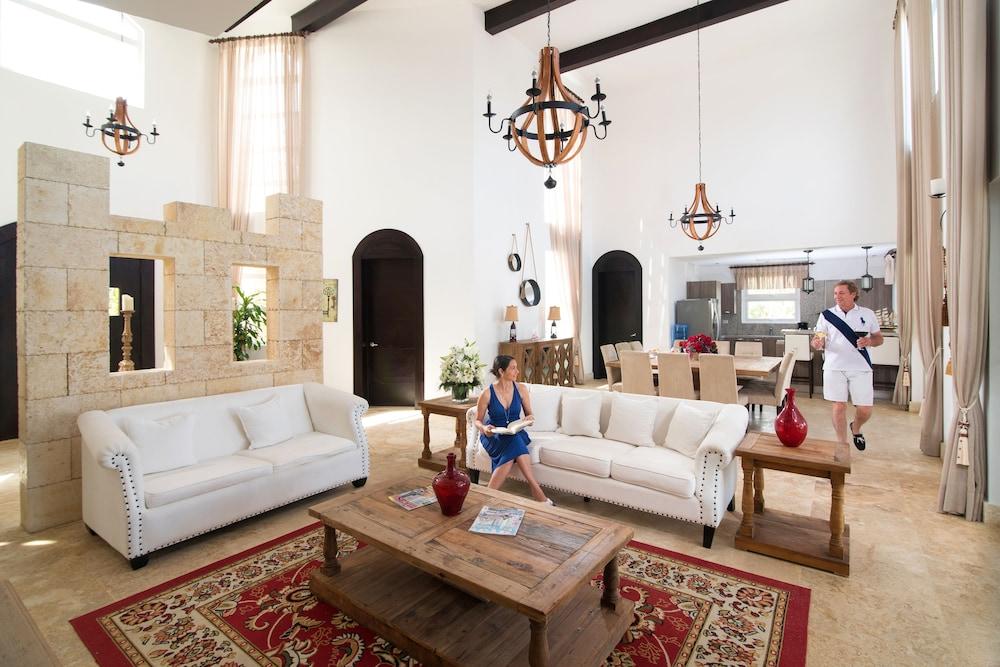 The Cliff 6 Bed Villa