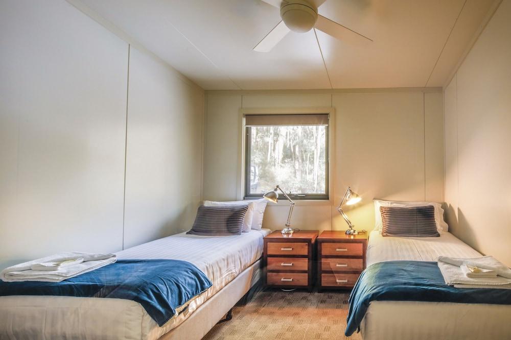 Yarrangobilly Caves House