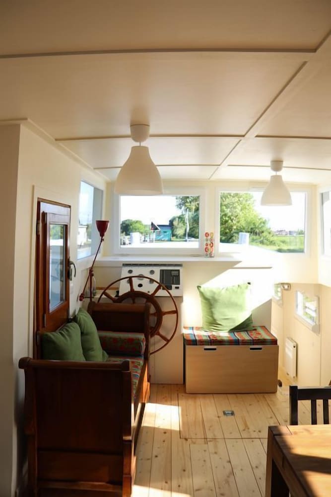 Gite Péniche Mon'Ro